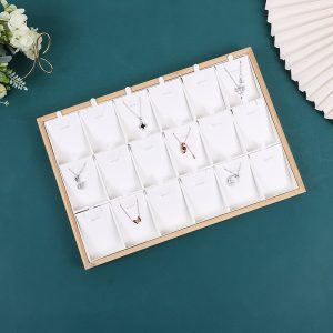 Bandeja expositor de bambu para collar 18 ranuras